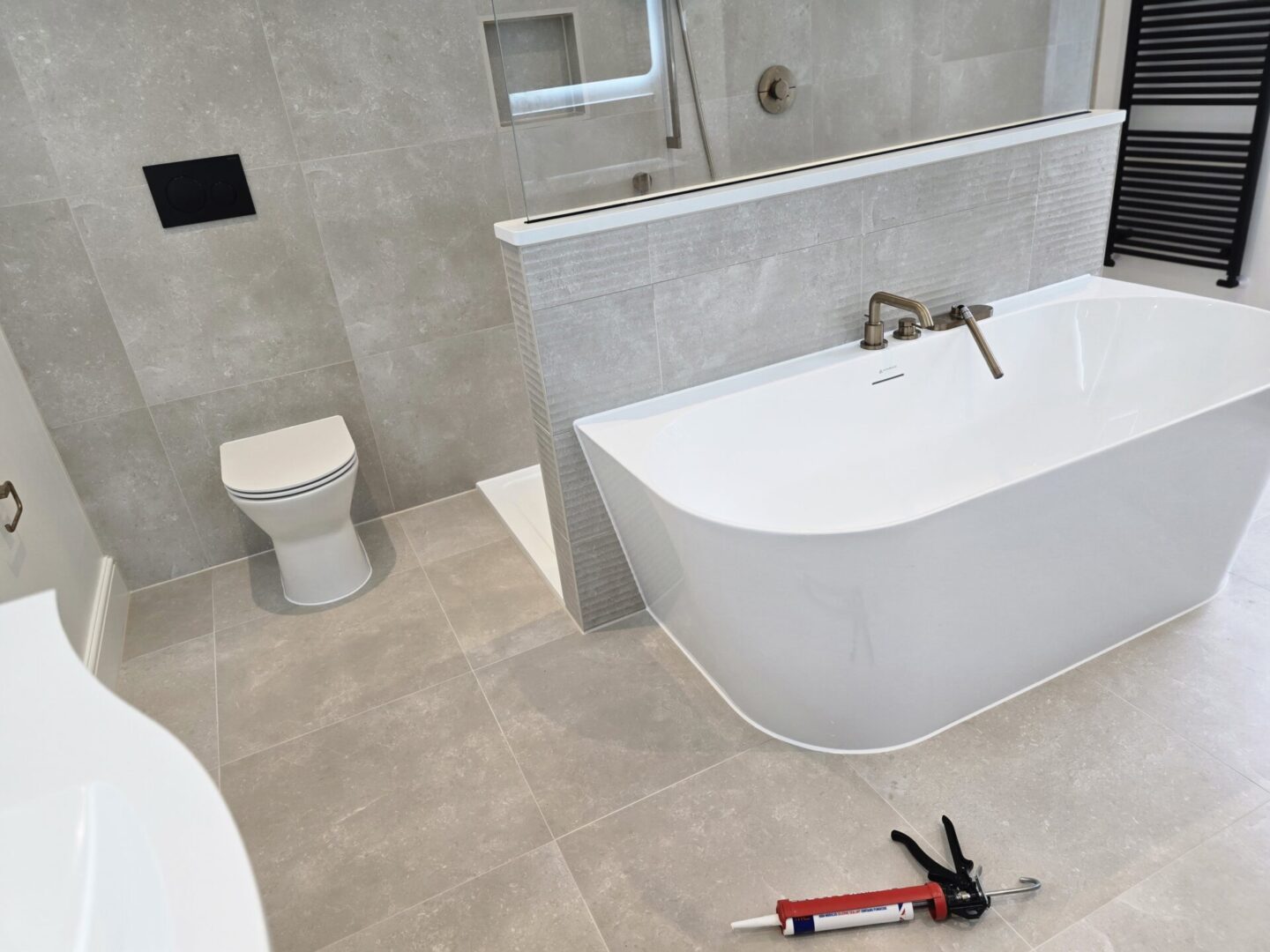 bathroom resealing service