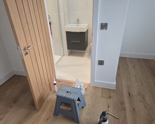 mastic man in street somerset providing quality silicone services