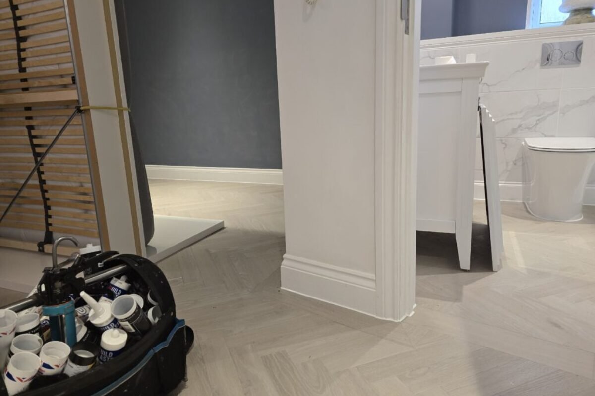 Applying silicone sealant neatly with a clean finished joint